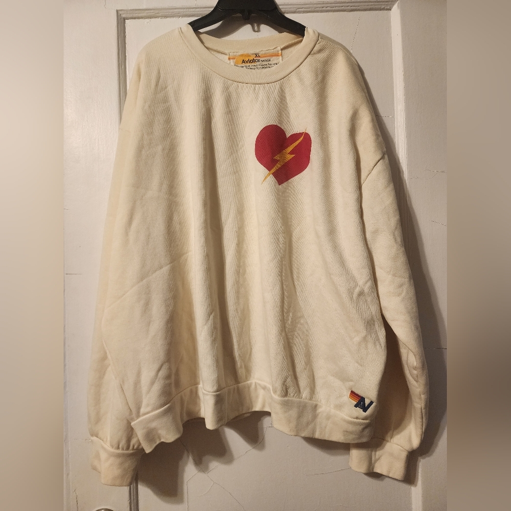 AVIATOR NATION  Size XL Red Heart and Lightning Bolt
